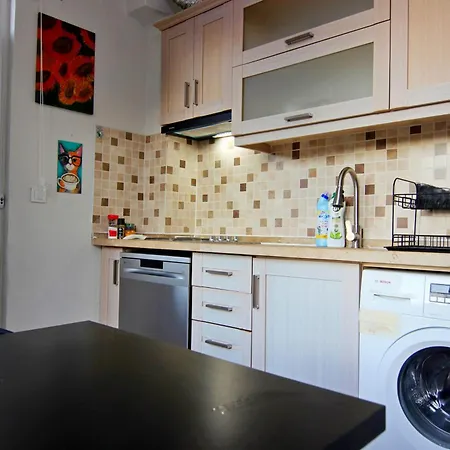 Ozkan - Center Fully Furnished 50mbps Wifi Netflix Apartamento